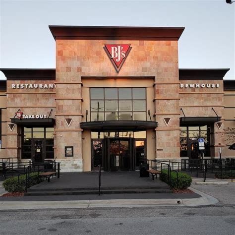 bj's restaurant & brewhouse|More.